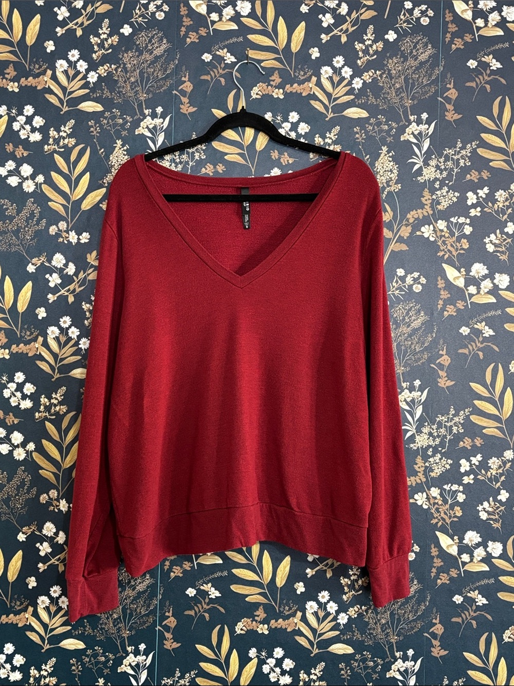 Torrid Sleep Burt Red V-Neck Women's Sweater Size 0